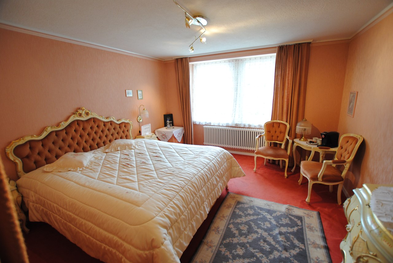 Hotel Croix d`Or et Poste Zimmerkategorien Grosses Doppelzimmer